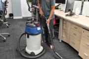 DỊCH VỤ VỆ SINH THẢM VĂN PHÒNG CHUYÊN NGHIỆP – GIẢI PHÁP BẢO VỆ KHÔNG GIAN LÀM VIỆC SẠCH SẼ, AN TOÀN